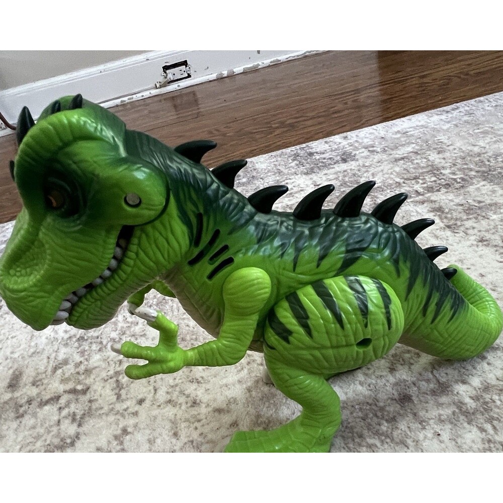 Jurassic World T Rex Dinosair Toy 2017 Universal Studio Electronic Roaring Teste